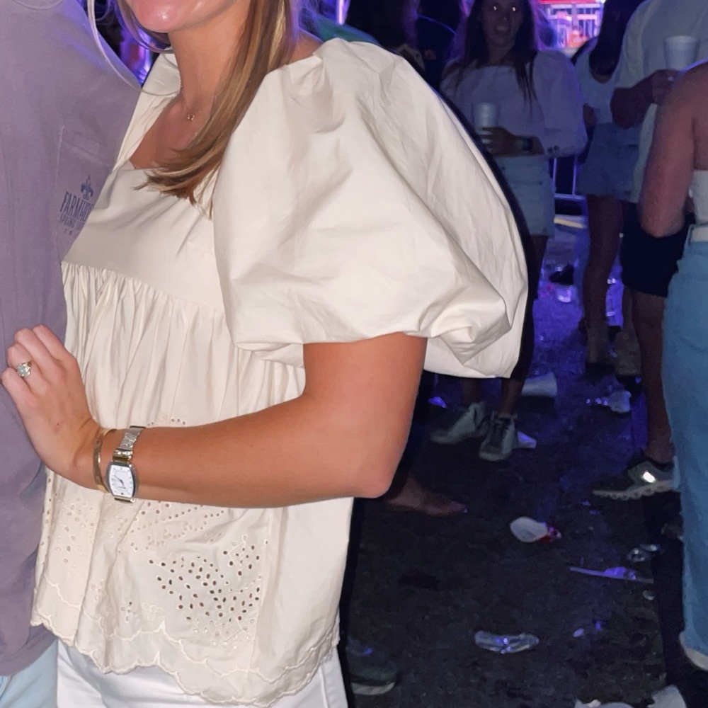 MOON RIVER Elegant Cream Puff Sleeve Top